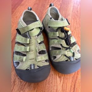 Keen Sandals Newport H2, Youth 12, waterproof, trail hiking